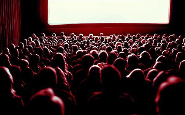audience_2401063b.jpg